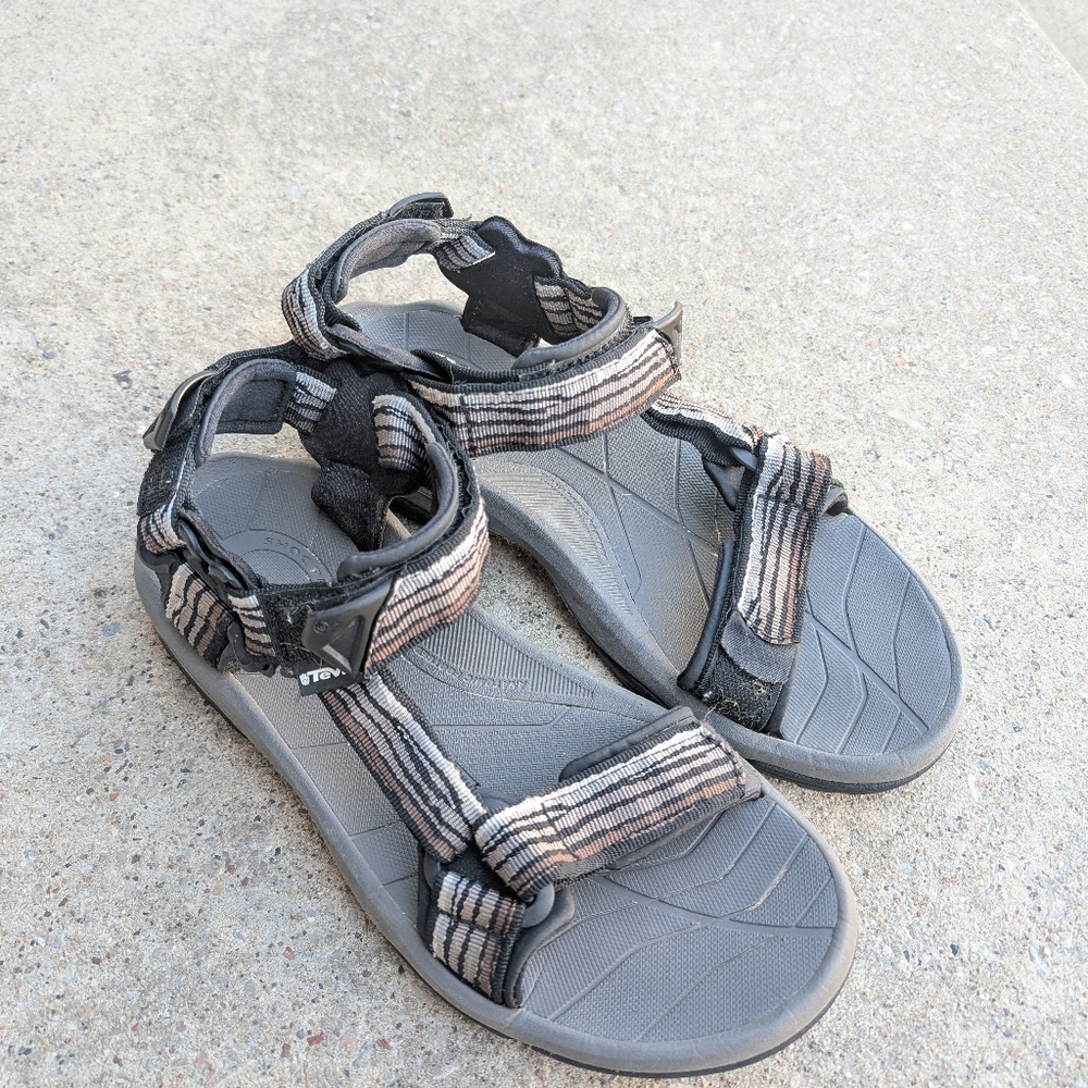 TEVA 1001473 Hybrid Trail Mens Size 8 GREY BLACK Hiking